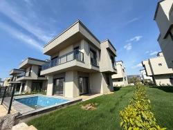 Seferihisar Doğanbey Cumhuriyet Mah. Satılık 3+1 Müstakil Ev - 170 m²