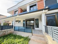 Seferihisar Doğanbey Cumhuriyet Mah. Satılık 3+1 Villa - 170 m²
