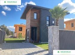 Seferihisar Doğanbey Cumhuriyet Mah. Satılık 3+1 Villa - 250 m²